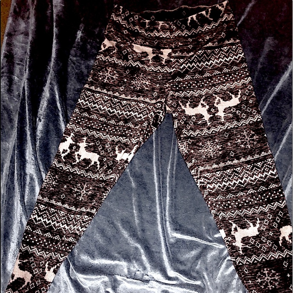 NO BOUNDARIES S (3-5) super soft and warm only wore 1 time, great condition!